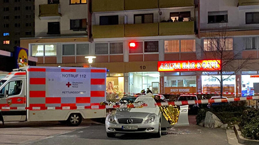 Almanya'da iki kafeye silahlı saldırı düzenlendi