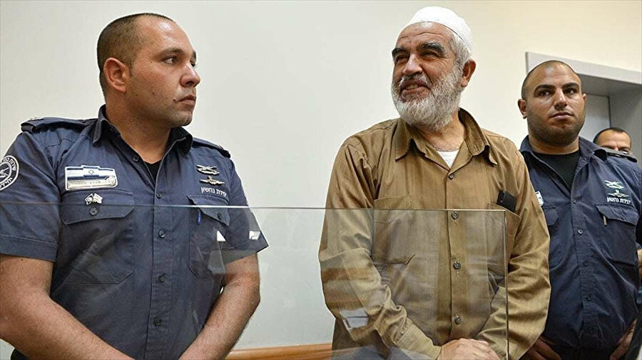 İsrail mahkemesi, 1948 Filistin İslami Hareketi lideri Şeyh Raid Salah'ı 28 ay hapis cezasına çarptırdı.