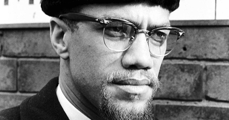 "Eğer özgürlük için ölmeye hazır değilseniz, onu sözlüğünüzden çıkarın" Malcolm X