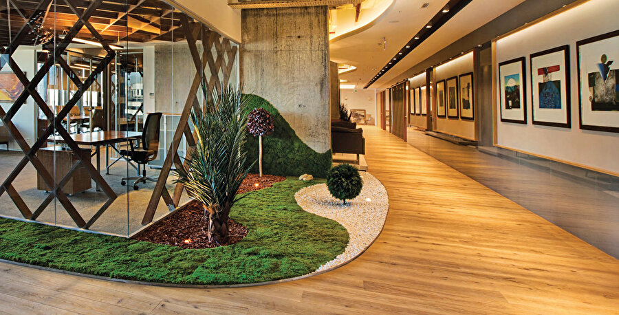 Açık ofis düzeninde çalışma mekânlarını, alternatif biçimlerde iş yapma olanaklarını destekleyecek şekilde planlanıyoruz.