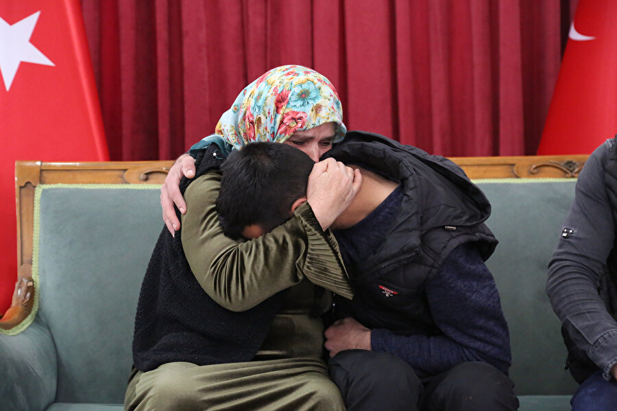 Anne Muhteber Birlik ve oğlu Veysi'nin kavuşma anları