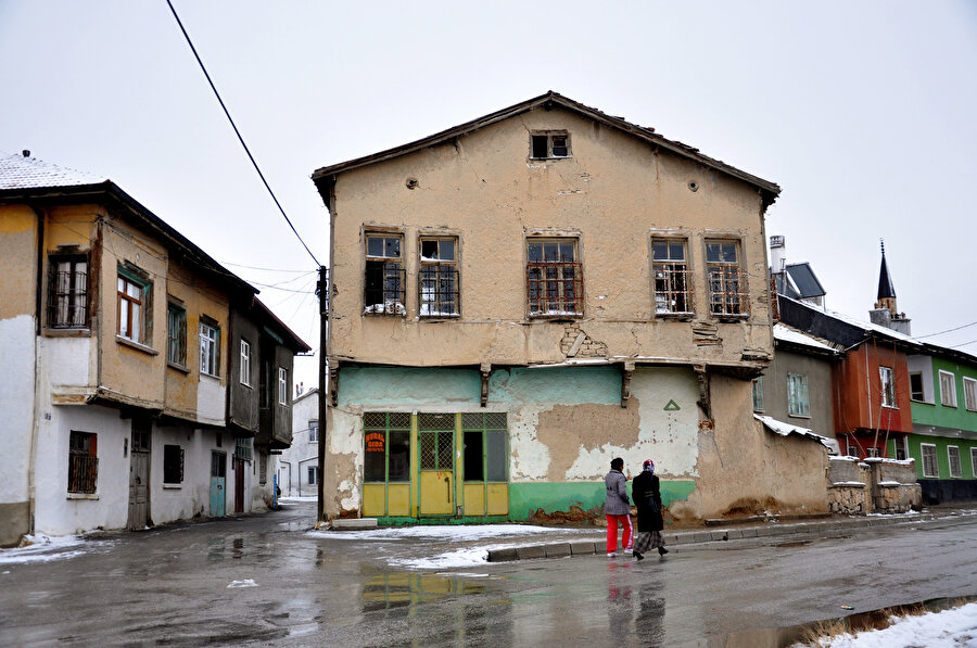 ​Keşfedilmeyi  bekliyor.  Evet, o  şehir!
