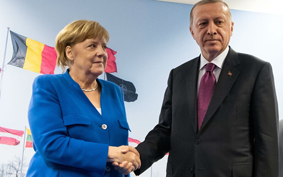 Merkel’in gizliyemediği Erdoğan hayranlığını bütün çevreler biliyor...