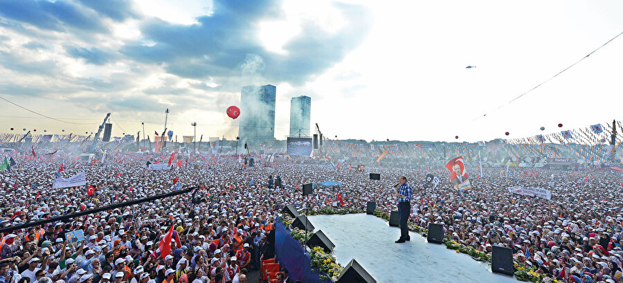 Bu millet, gönül diliyle konuşan Erdoğan’ın ne yaptıysa samimiyetle yaptığının farkındaydı.