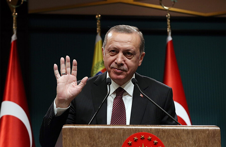 ‘Dünya beşten büyüktür’ diyerek, Batı ve Doğu emperyalizmine karşı, mazlum dünyanın haklarını savunan Başkanımız Tayyip Erdoğan…