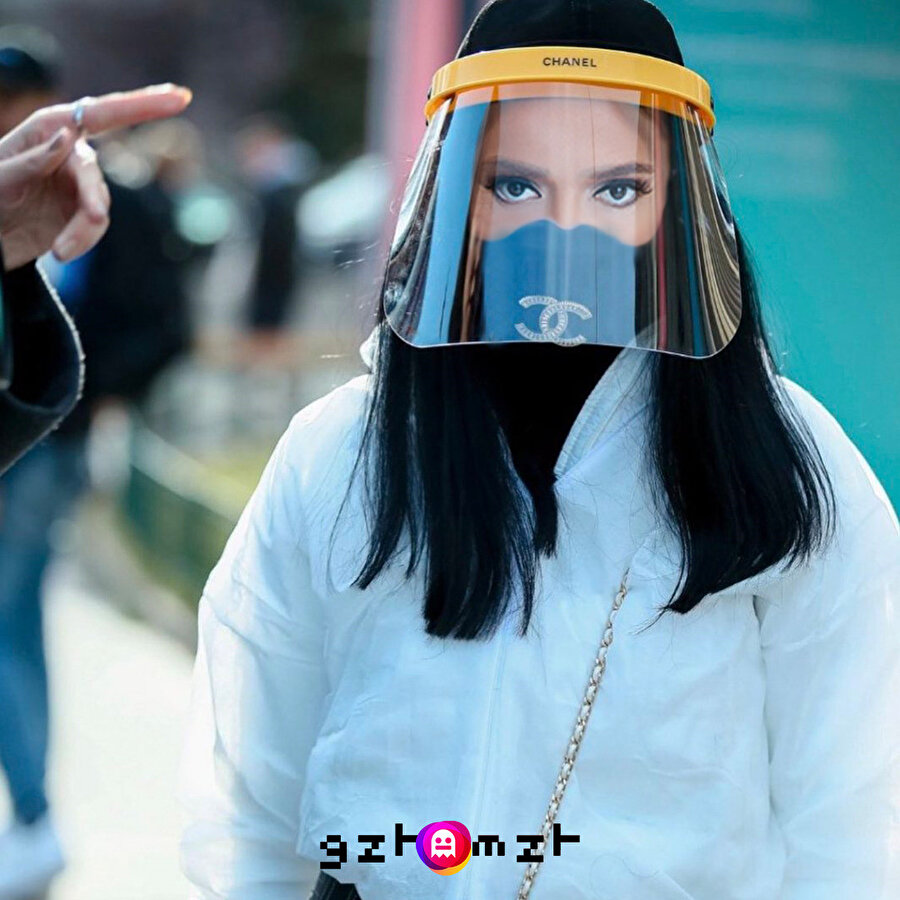 ​Demet ablam virüsten korunmak için yine Chanel'i seçmiş