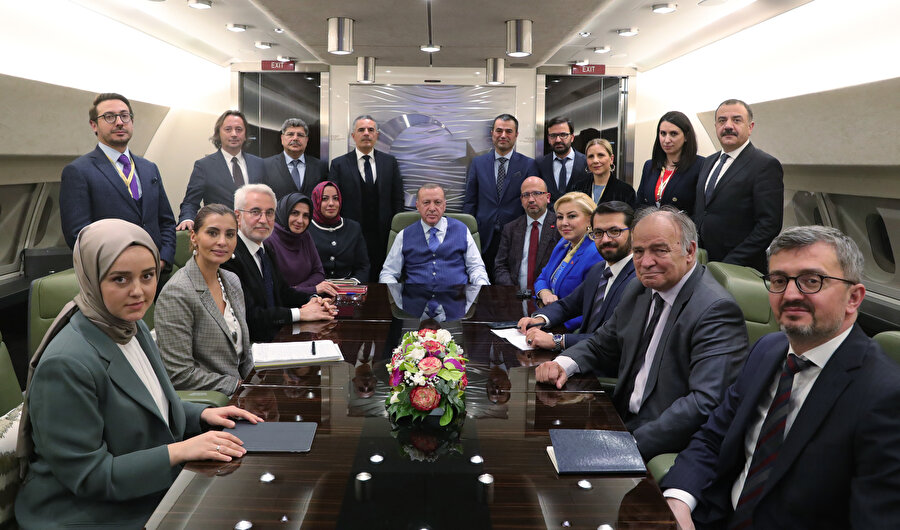 Cumhurbaşkanı Erdoğan, uçakta gazetecilerin sorularını yanıtladı