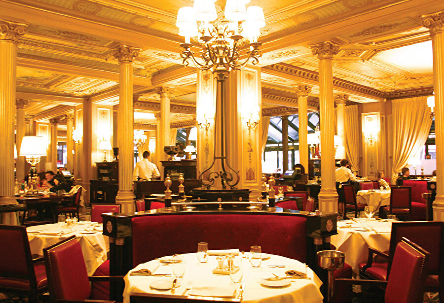 Fransızlar, ilk kısa film denemelerini burada görme imkânı bulmuş.