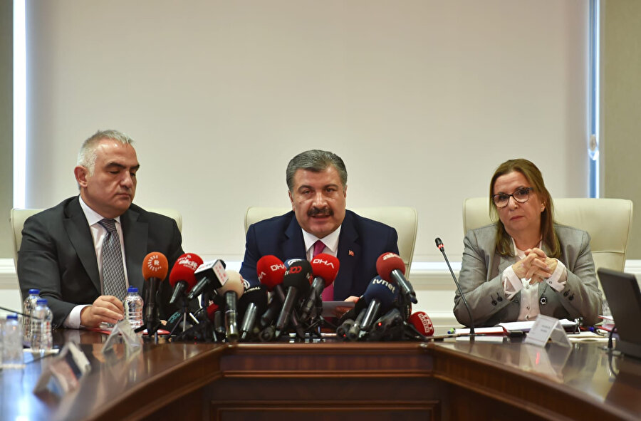 Sağlık Bakanı Koca, Kültür Bakanı Ersoy ve Ticaret Bakanı Pekcan