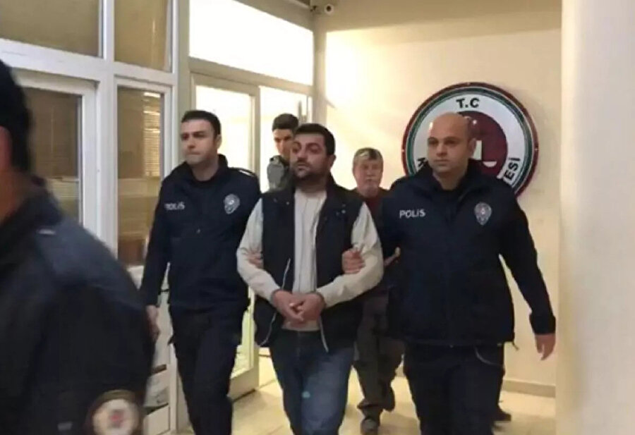 Aylan bebeğin ölümüne neden olan insan kaçakçıları Adana'da yakalandı