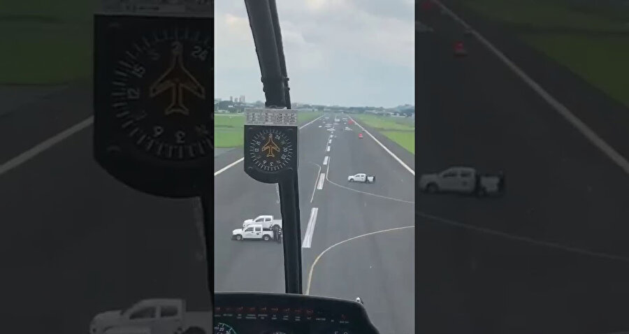 Uçağın içinden çekilen bir görüntü