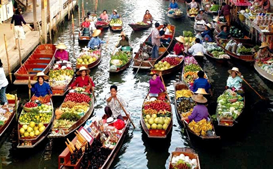 Her yıl milyonlarca ziyaretçi ağırlayan Bangkok, Asya'nın en önemli turistik şehirlerinden birisidir.