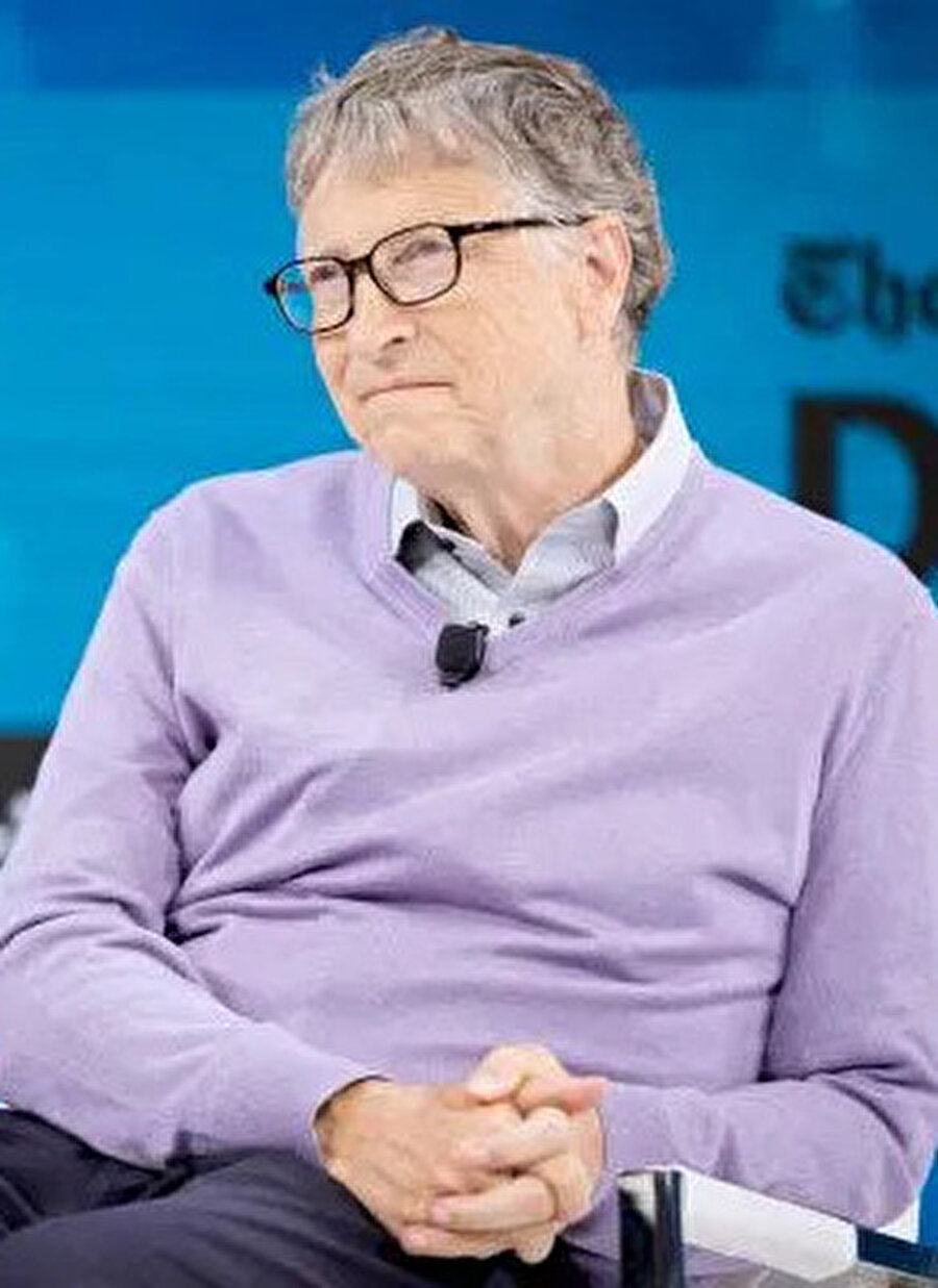 Bill Gates de bu süreçte sağlık personeline ve Koronavirüs ile mücadeleye olabildiğince fazla zaman ayırıyor.