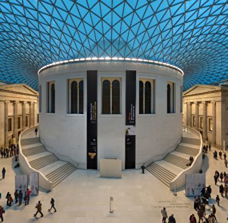 İngiliz Müzesi, sanal tur eşliğinde Google desteğiyle gezilebiliyor. 