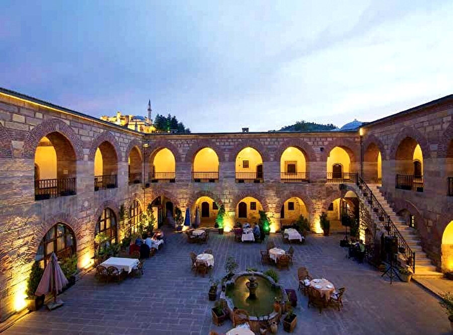 Kurşunlu (İsmail Bey) Hanı Kastamonu merkezinde Attarlar Çarşısı tarafında bulunmaktadır.