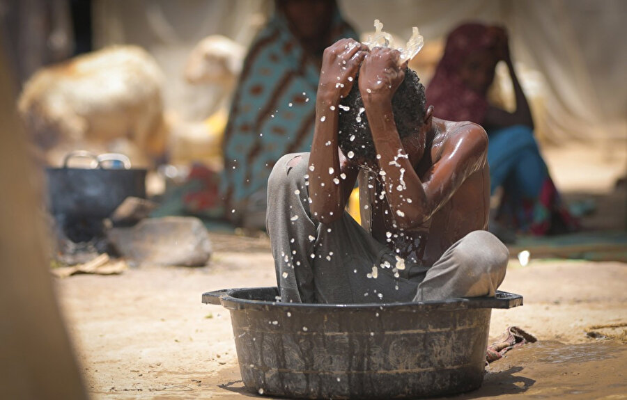 Savaşın 6'ncı yılında dünyanın en fakir ülkelerinden biri haline gelen Yemen'de temiz su sıkıntısı had safhada.