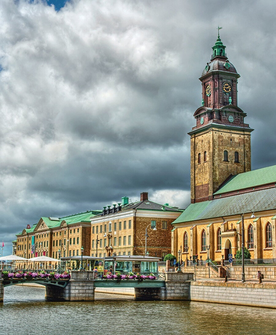 İsveç genel olarak pahalı bir ülke, neyse ki Göteborg ucuz alternatiflerin de olduğu bir şehir. 