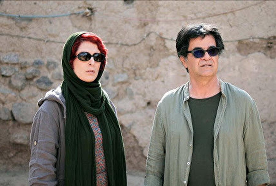 İran’ın yasaklı yönetmeni Cafer Penahi’nin dram türünde 2018 yapımı bir filmi.