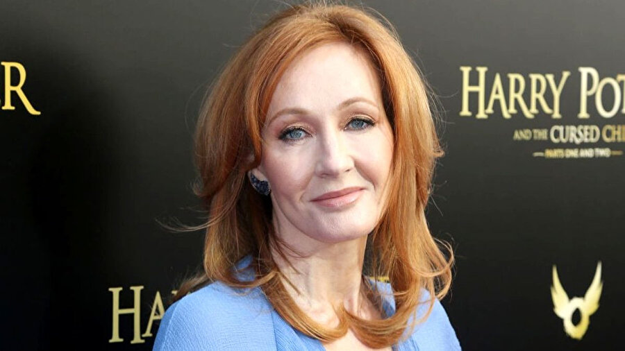 Ünlü Harry Potter serisinin yazarı J.K. Rowling