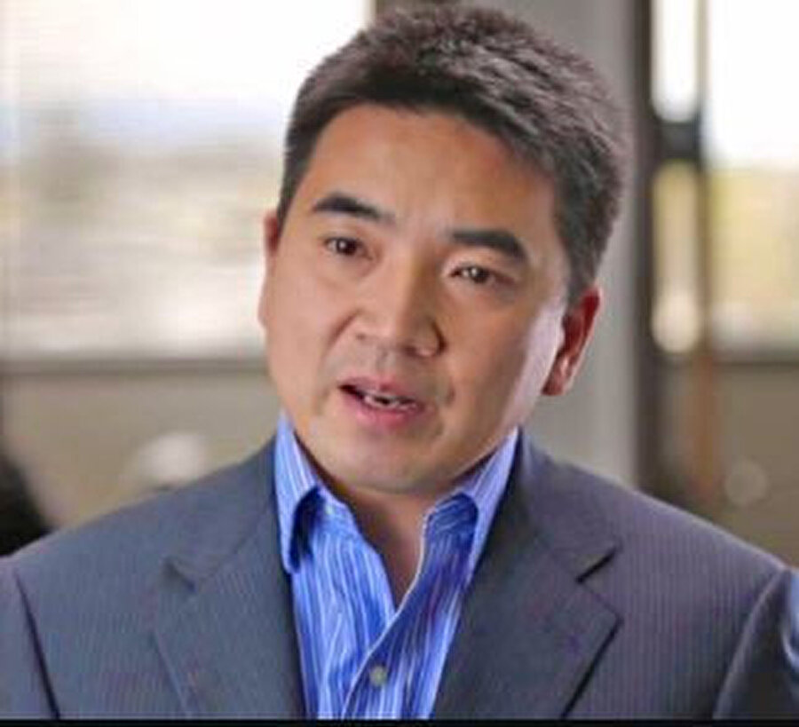 Zoom CEO'su Eric Yuan durumu toparlayacaklarını söylüyor. 