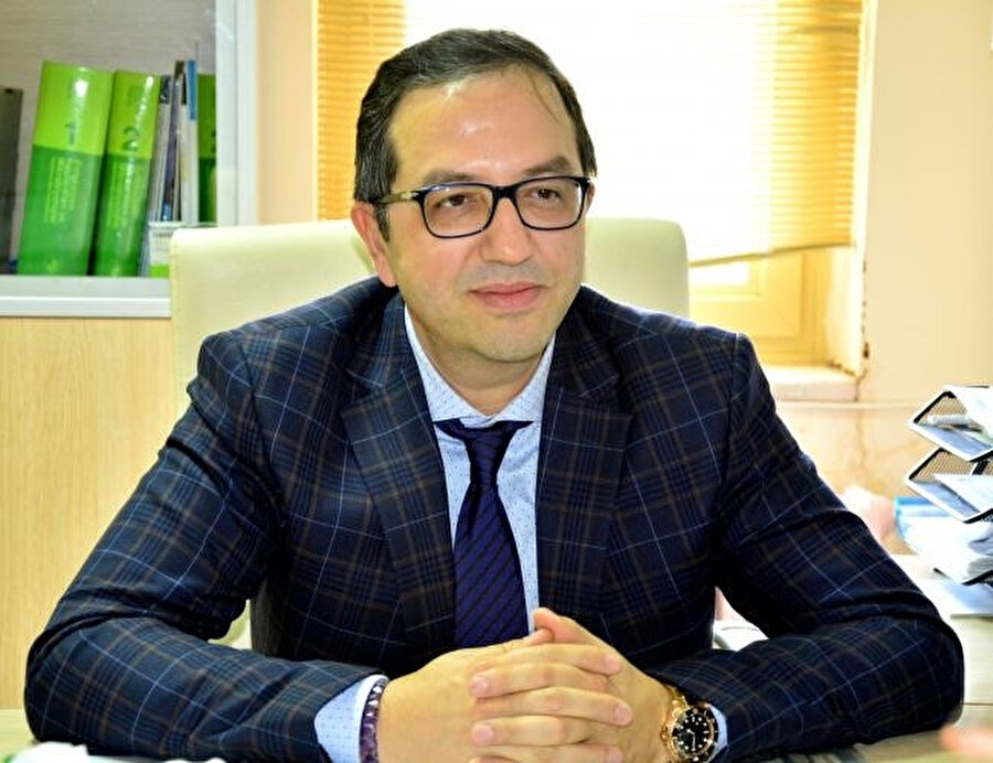 Doç. Dr. Alper Şener