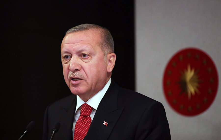 Cumhurbaşkanı Erdoğan kabine toplantısının ardından açıklamalarda bulunurken