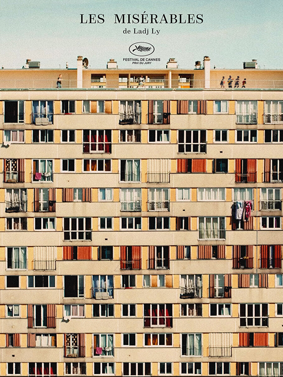 Sefiller Yönetmen Lady Lj’a Cannes’da Jüri Özel Ödülü kazandıran Sefiller, Fransa’nın Oscar adayı. Victor Hugo’nun eserinden esinlenilen film, Paris banliyölerinde suç karşıtı bir ekibe katılan genç bir adamın hikâyesini konu ediyor. Vizyon tarihi: 24 Ocak 2020