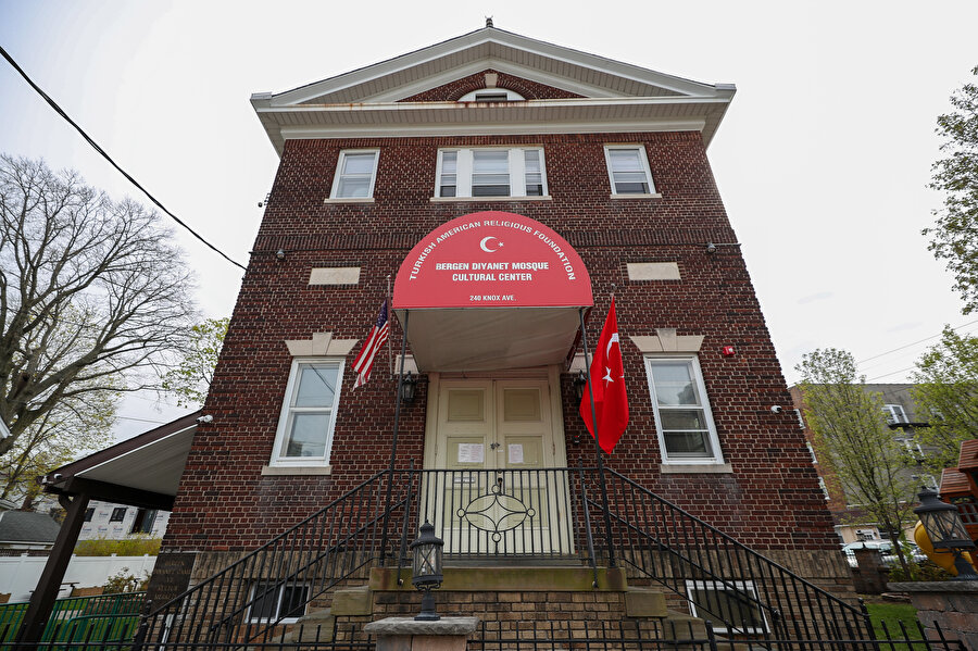Bergen Diyanet Camii Kültür Merkezi, New Jersey, ABD
