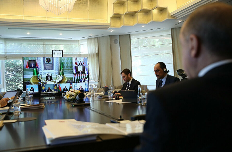 Cumhurbaşkanı Recep Tayyip Erdoğan, “Allah'ın izniyle koronavirüsle savaşı elbette kazanacağız, ardından da yeni bir dünya gerçeği ile karşı karşıya kalacağız” 