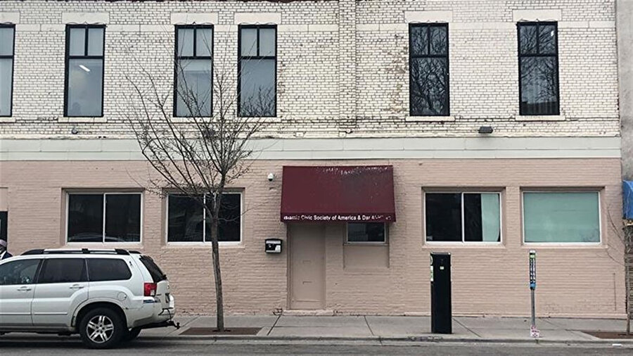 Dar el Hicre Camisi, Minneapolis, ABD