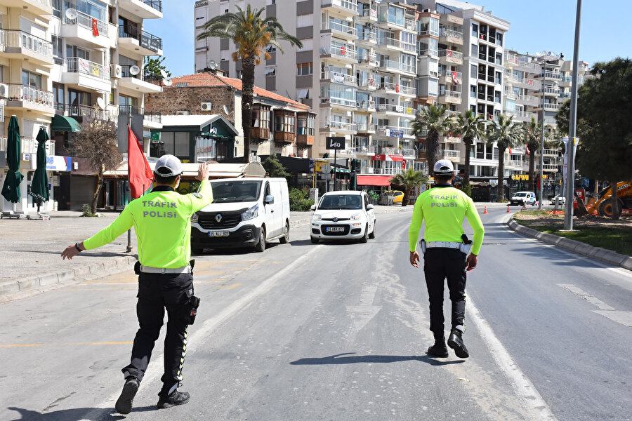 Büyükşehirlerde sokağa çıkma yasağı sona erdi