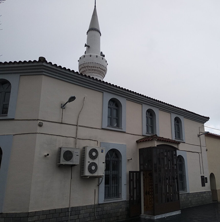 Gümülcine Kırmahalle Cami.