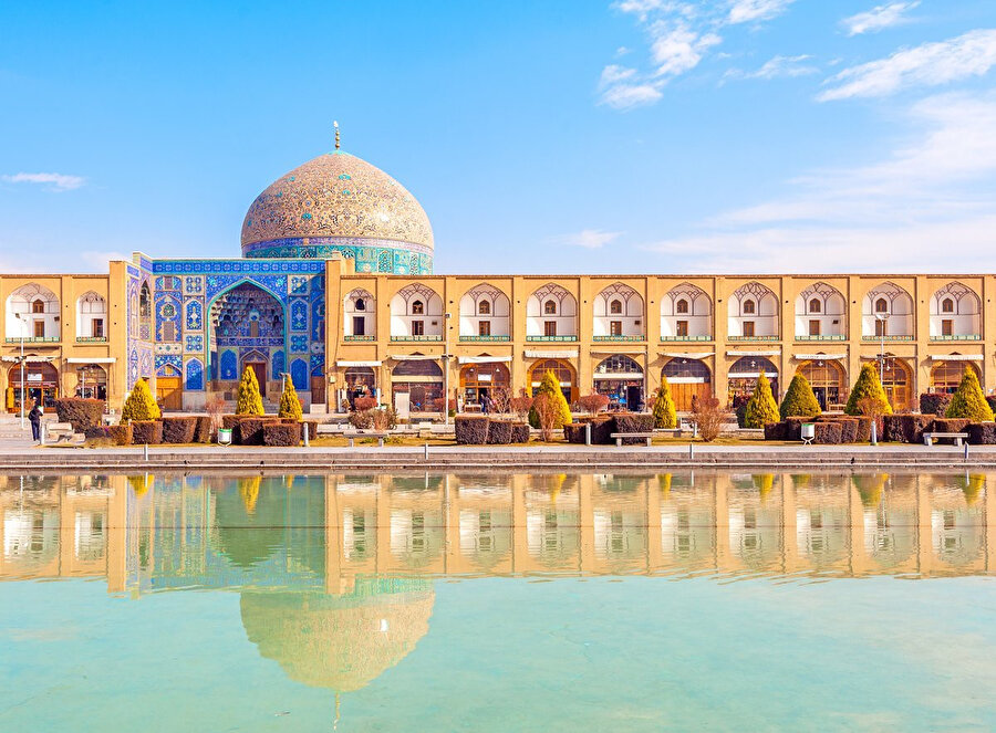 Başka zamanlarda da olsa ikimiz de Isfahan’dayız artık.