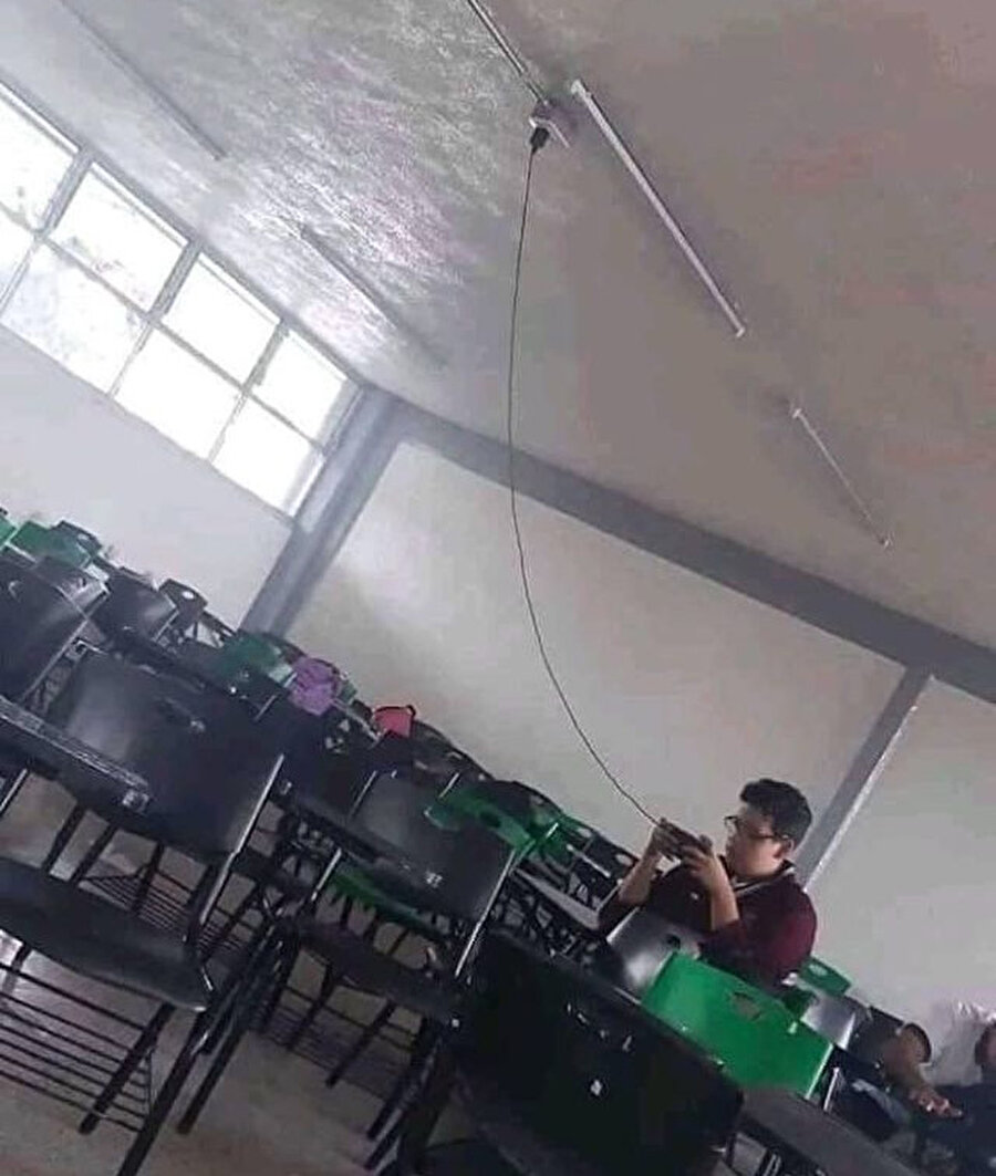 Gök taşındaki prize uzatsaydın kabloyu?