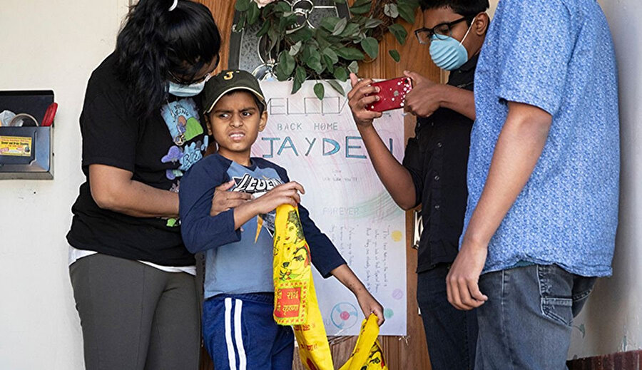 15 yaşındaki Tyron, kalbi duran kardeşine kalp masajı yaparak hayata döndürdü