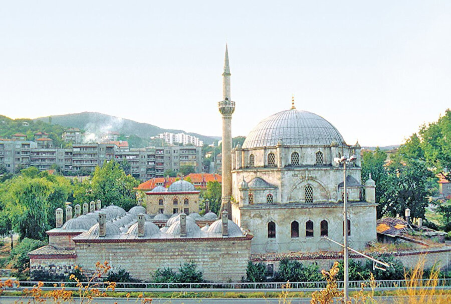Şerif Halil Paşa Külliyesi – Şumnu / Bulgaristan (Fotoğraf: TDV İslam Ansiklopedisi)