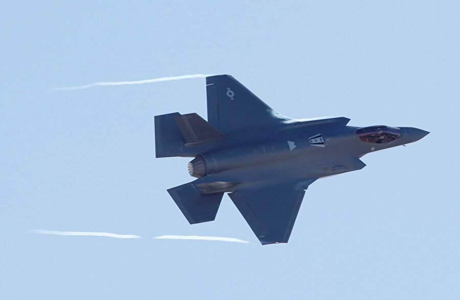 F-35 havada böyle görüntülenmişti.