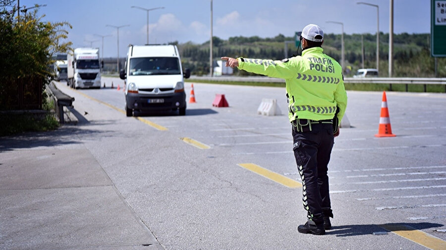 Seyahat kısıtlaması 15 gün uzatıldı