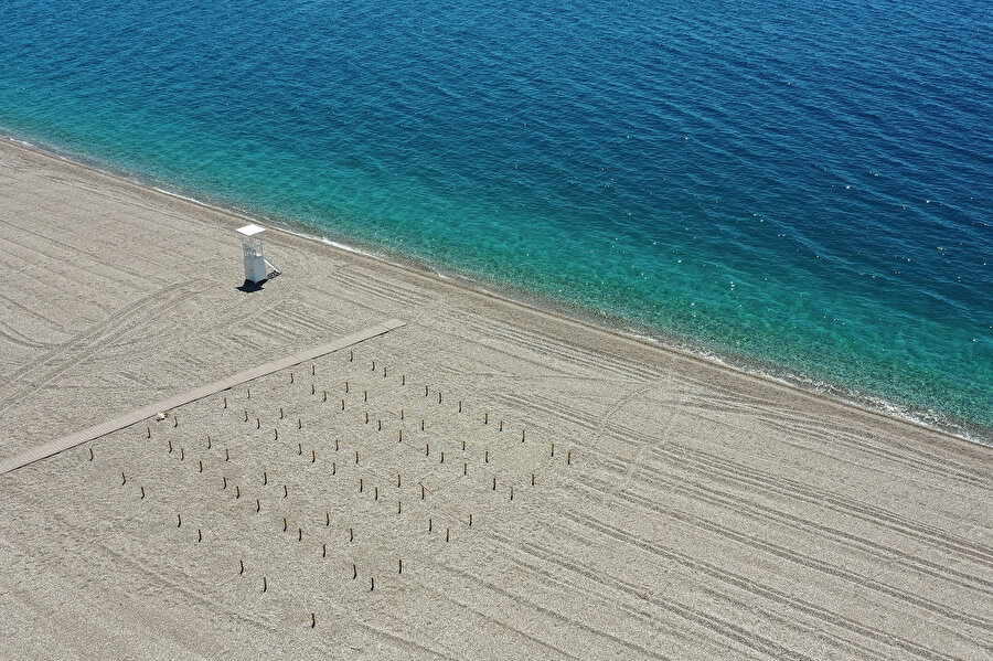 ​Antalya'nın Konyaaltı sahili