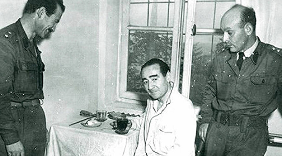 Adnan Menderes’e bu hakaretler niçin, bir düşünün bakalım