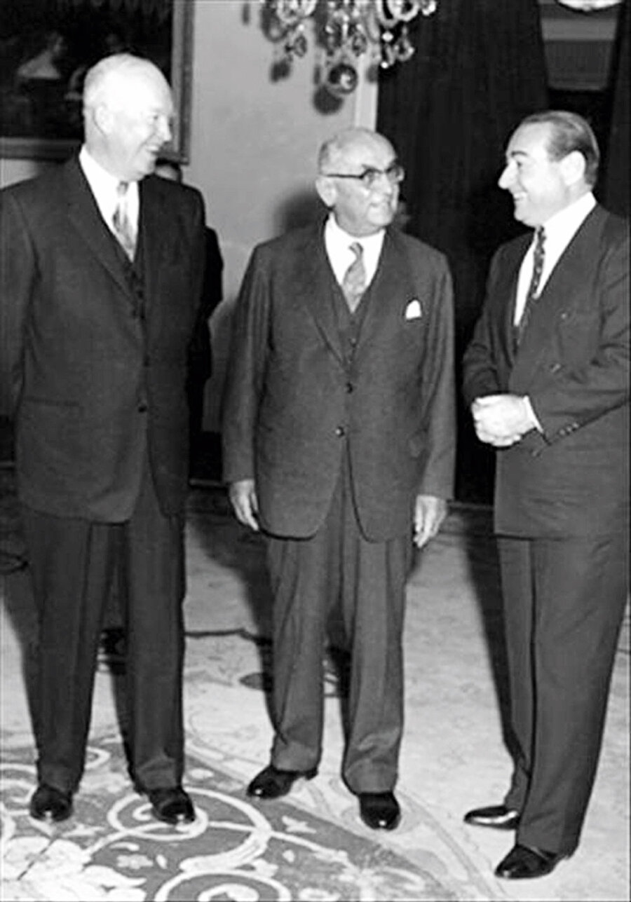 Menderes Celal Bayar ve ABD Başkanı Eisenhower ile