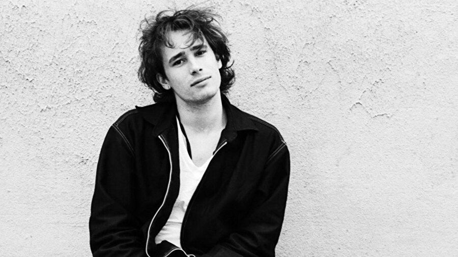 Jeffrey Scott Buckley Amerikalı müzisyen, besteci, söz yazarıdır.