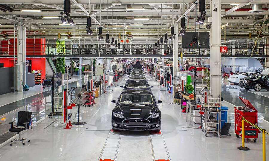 Tesla'nın önümüzdeki günlerde nasıl bir yol izleyeceği ise şimdilik belli değil. 