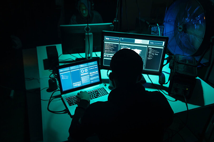 Çinli ve İranlı hackerlar ABD başkan seçimlerini hedef aldı