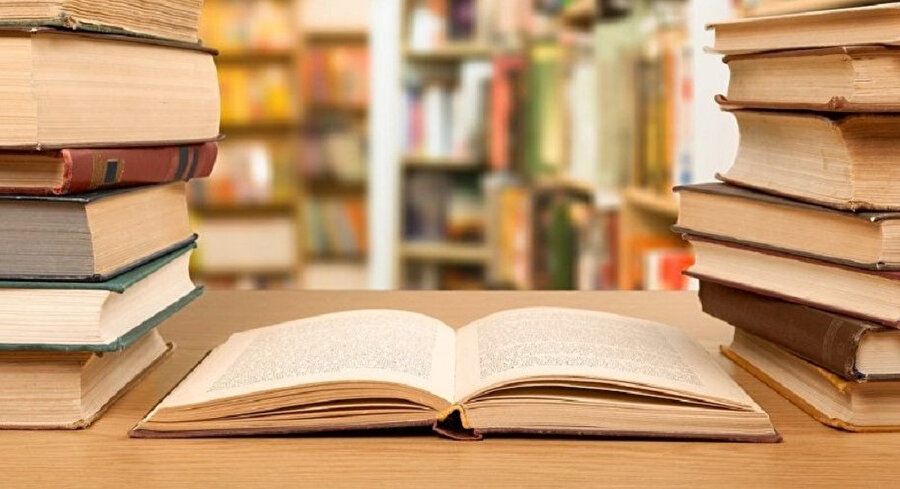 Kurmacanın “zararsız” olabileceği alanı şöyle belirleyerek şimdilik meseleyi uyutmak istiyorum.