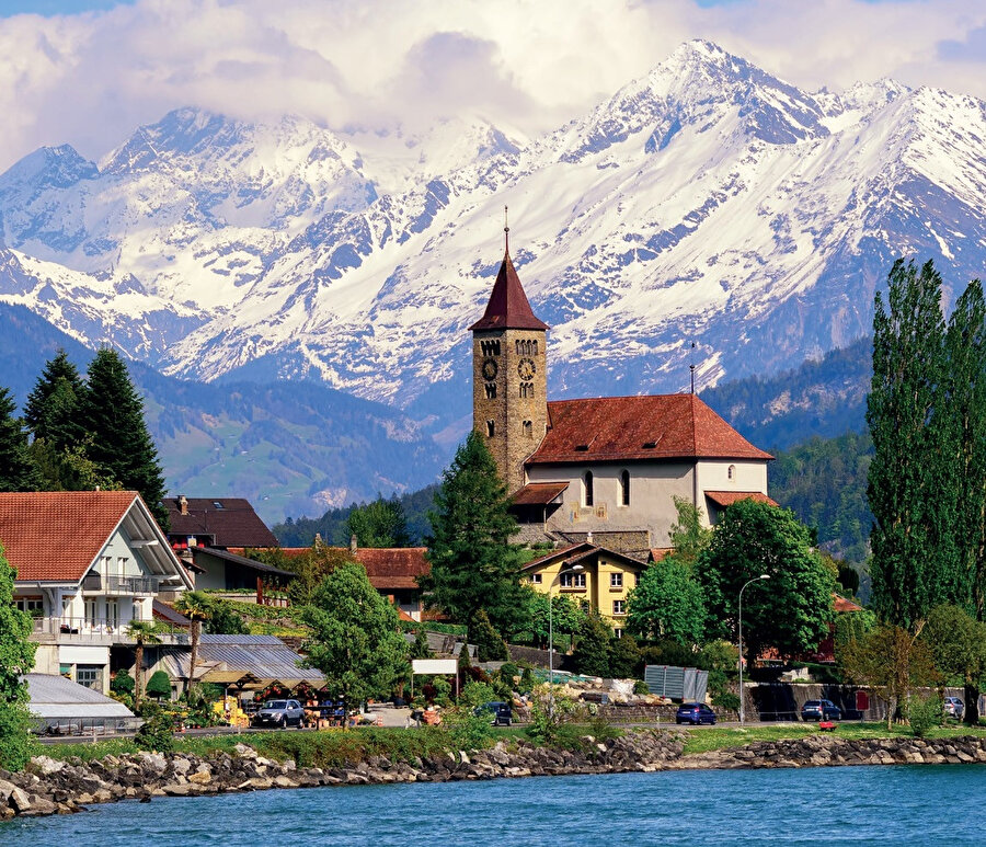 İsviçre'nin Bern kantonunda bulunan bir belediyedir.