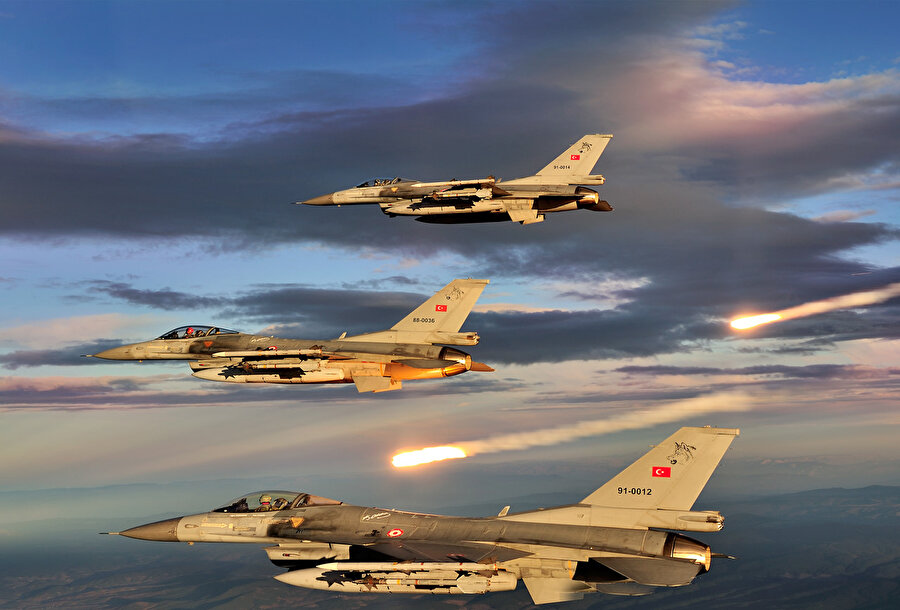 Pençe-Kartal Operasyonu başladı -Arşiv