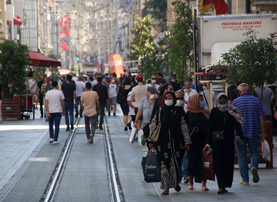 Taksim'de vatandaşlar böyle görüntülenmişti.