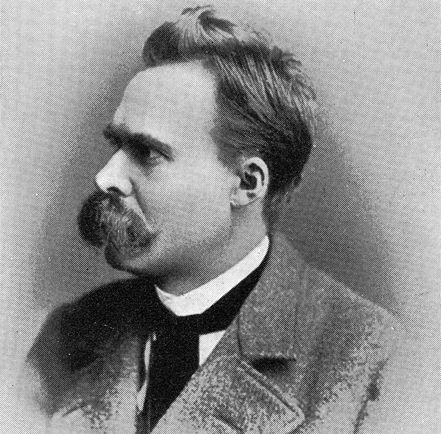 Friedrich Wilhelm Nietzsche, Alman filolog, filozof, kültür eleştirmeni, şair ve bestecidir.
