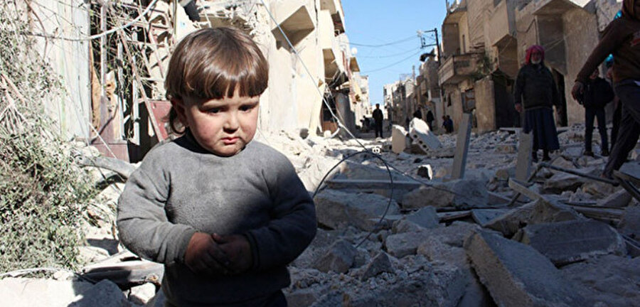 Suriye’de bir kimyasal saldırıda ya da bir bombayla ölmediği için mi sevmiyoruz Sara’yı? 